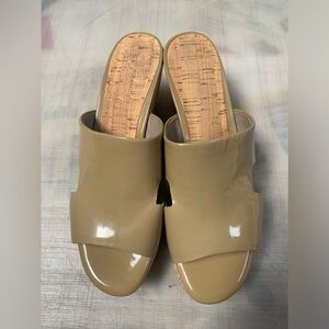 Delman Womens Patent
Leather Slide On Wedge Size 9